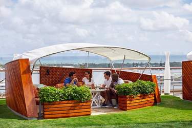 Celebrity Cruises The Lawn Club 8.jpg